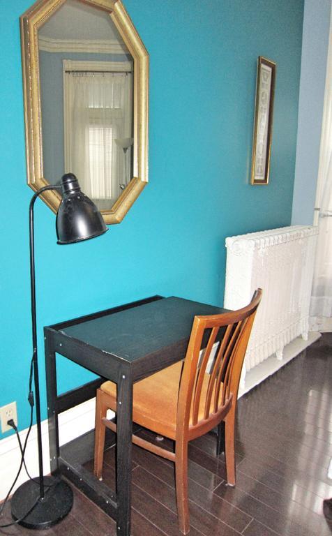 Spadina 11 Guesthouse Toronto Dış mekan fotoğraf