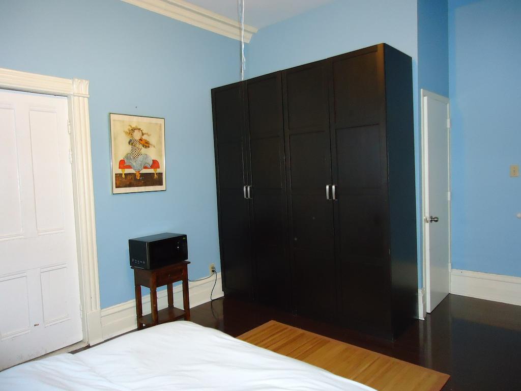 Spadina 11 Guesthouse Toronto Dış mekan fotoğraf