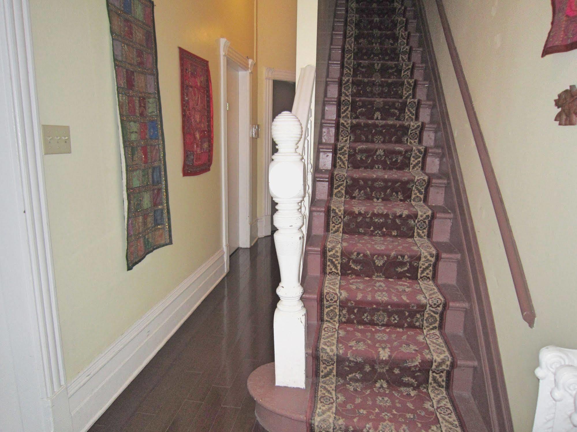 Spadina 11 Guesthouse Toronto Dış mekan fotoğraf